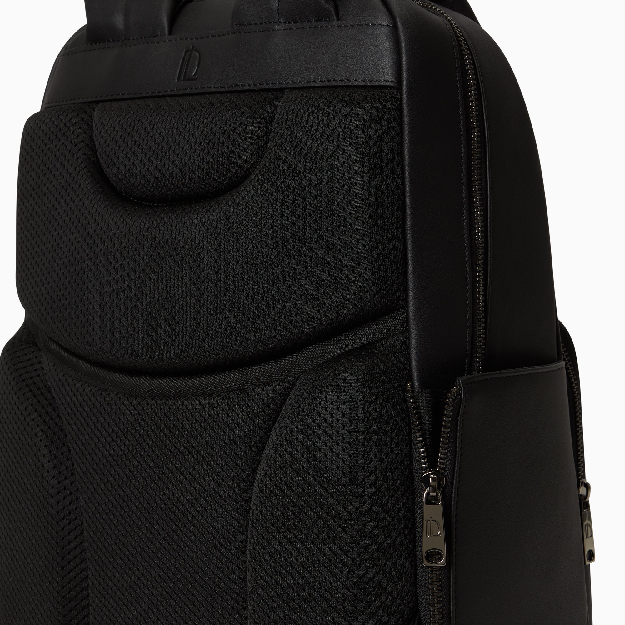Metropolitan Backpack with 2 Compartments in Napa Leather | Noir Mat