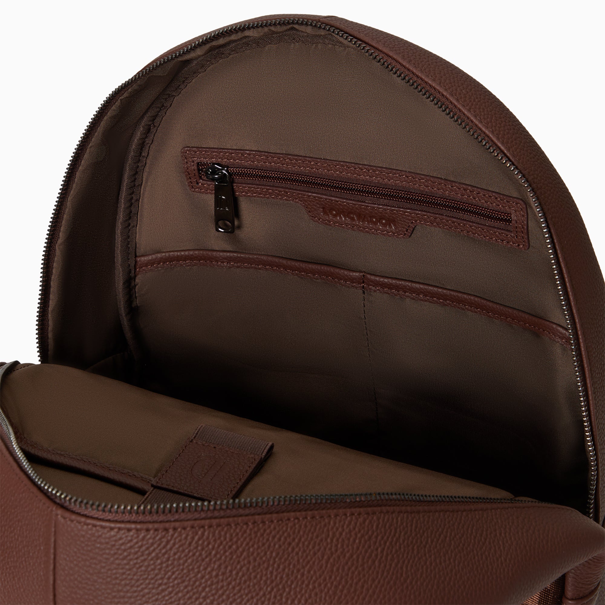 Essential Backpack in Pebbled Leather | Marron Mat