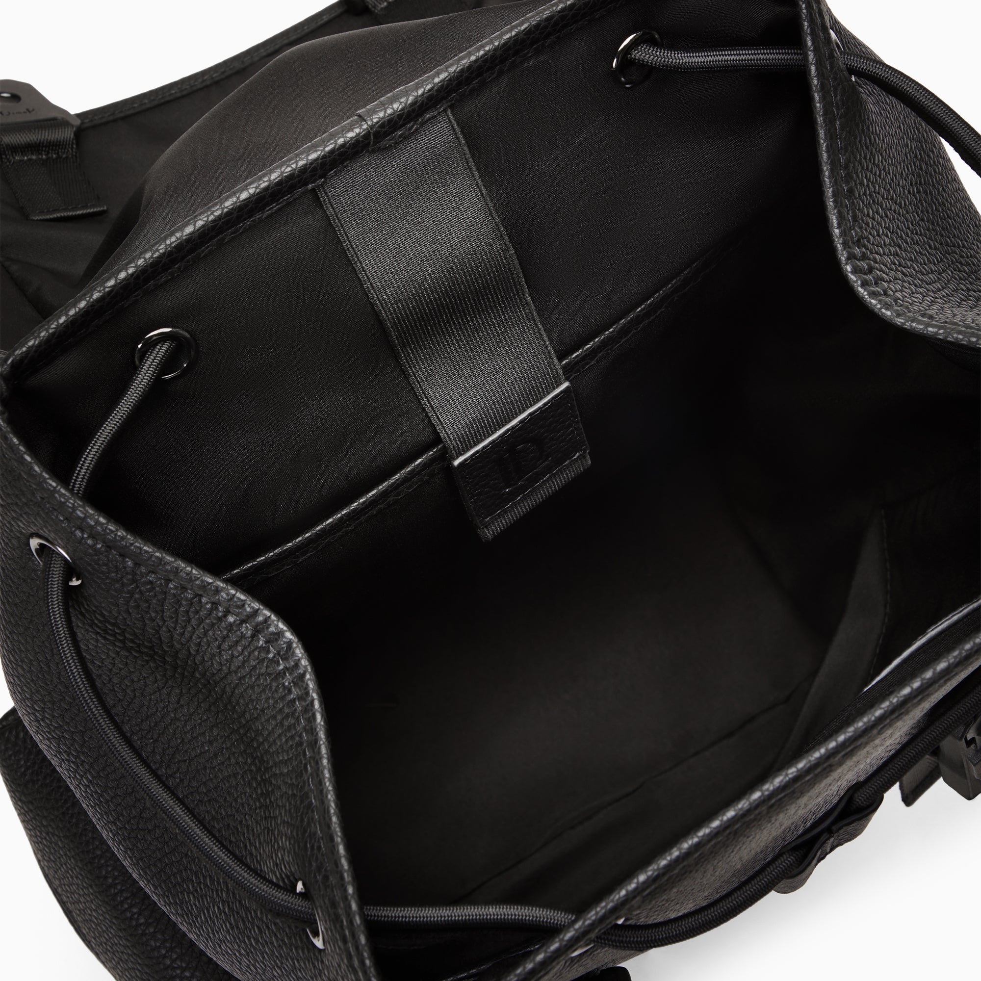 Atlas Backpack with 2 Side Pockets in Pebbled Leather | Noir Mat