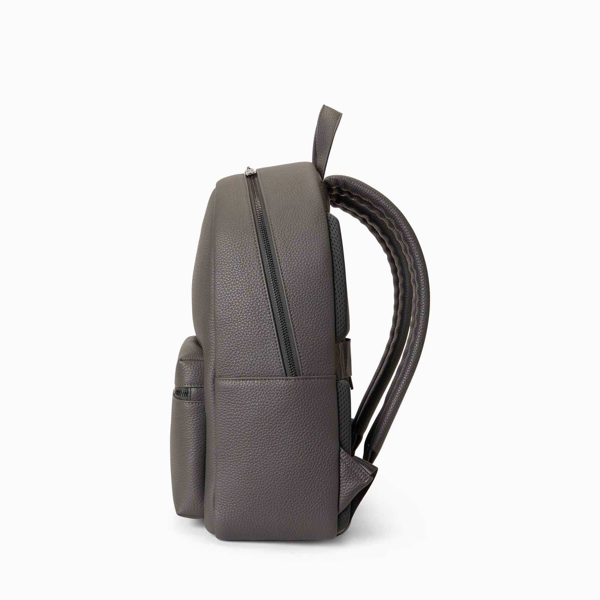 Essential Backpack in Pebbled Leather | Gris Clair