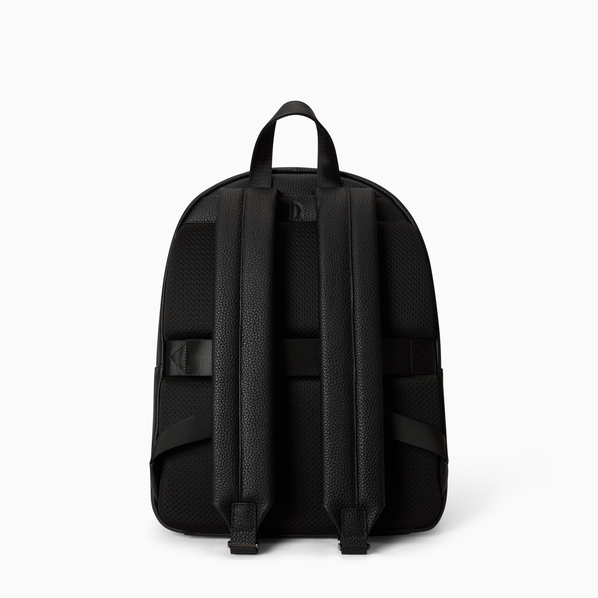Essential Backpack in Pebbled Leather | Noir Mat