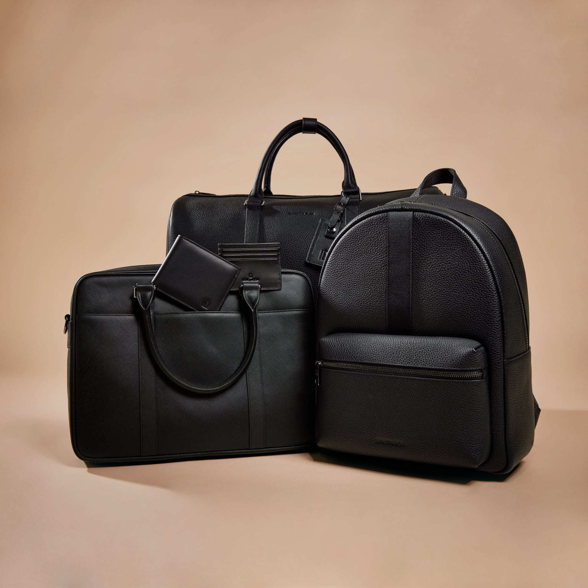 1407 Soft Leather Short Wallet 8CC | Noir Profond