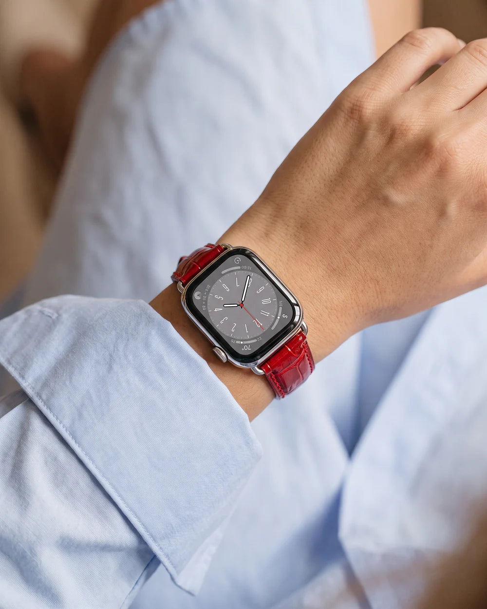 Caiman Series 3 | Rouge Verni on a woman’s wrist