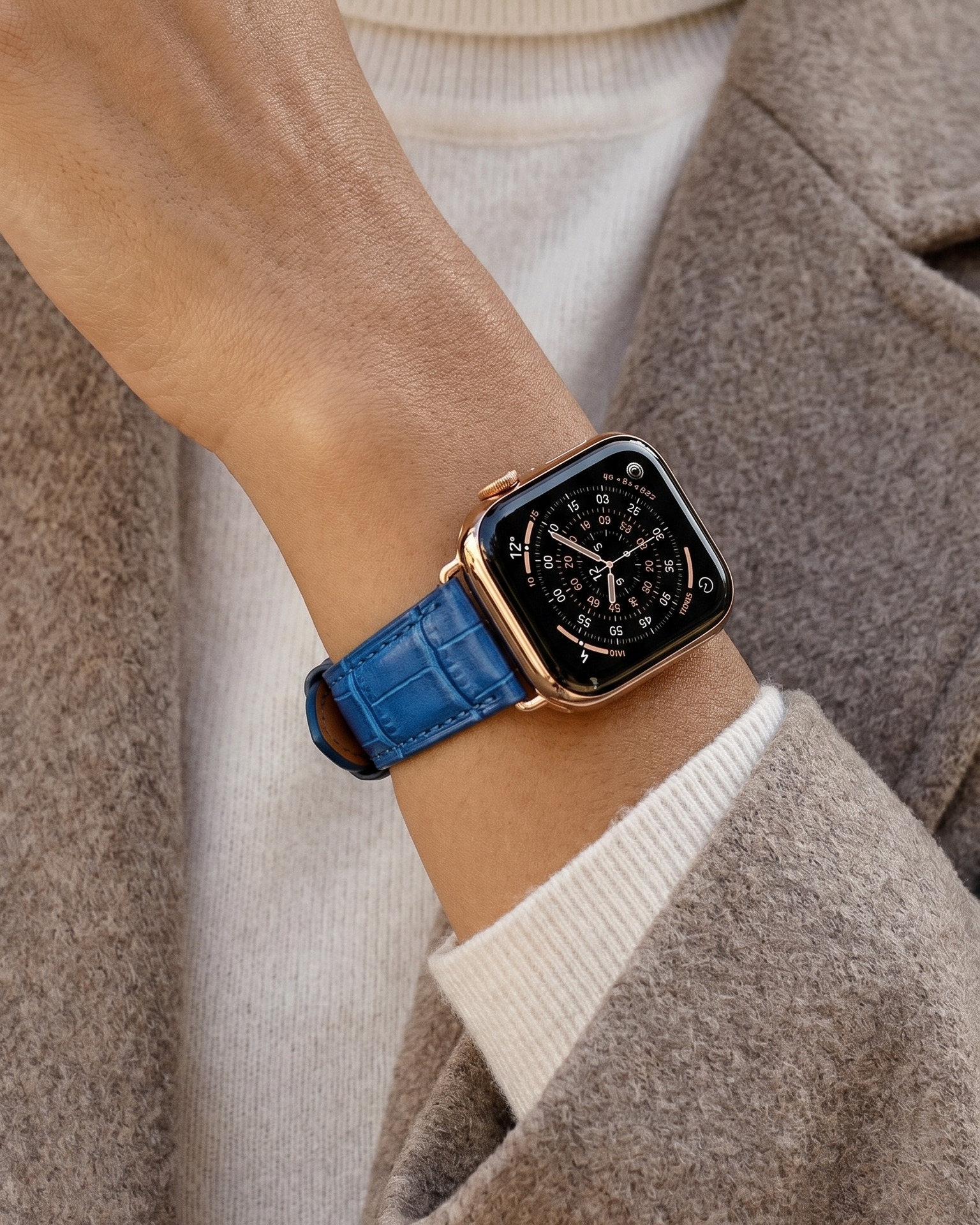 Longvadon Caiman Series 3 Navy Patent on Apple Watch — 4th of July promotion